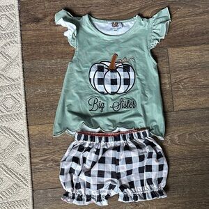 Green 'Big Sister' Pumpkin Top and Checkered Shorts Set